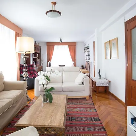 Casa Vela La Pinera (Morcin, Asturias)