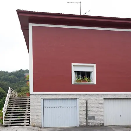 Casa Vela بيت للعطل La Pinera (Morcin, Asturias)